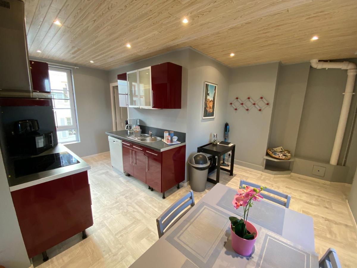 Sofa Apartment องเฟลอร์ ภายนอก รูปภาพ